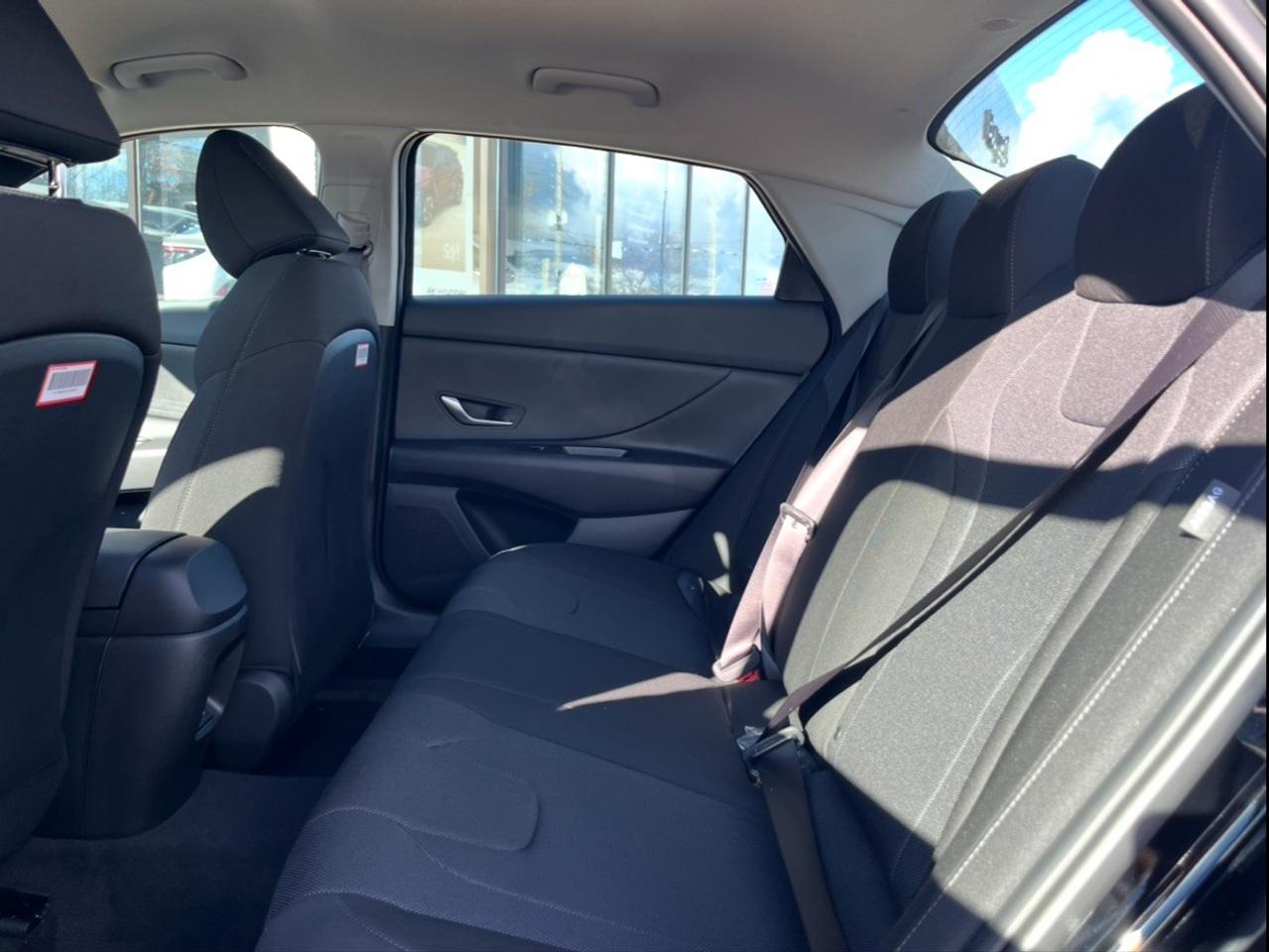 2026 Hyundai Elantra Essential IVT Photo