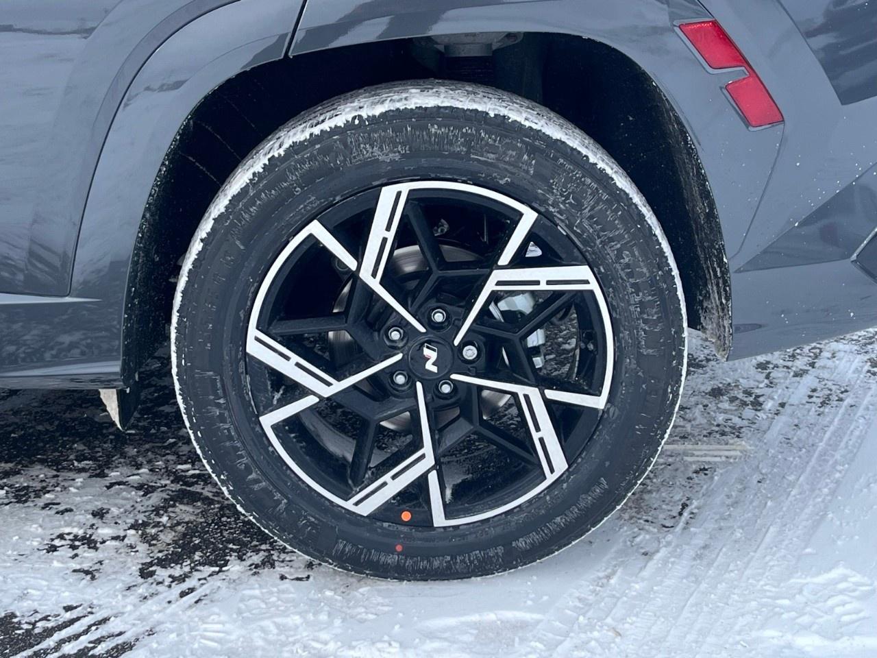 2026 Hyundai Tucson Hybrid N-Line AWD Photo3