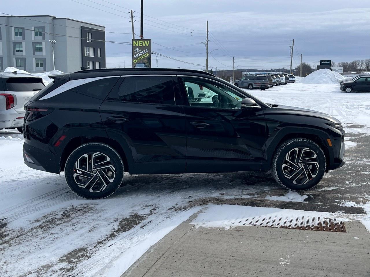 2026 Hyundai Tucson Hybrid Ultimate AWD Photo