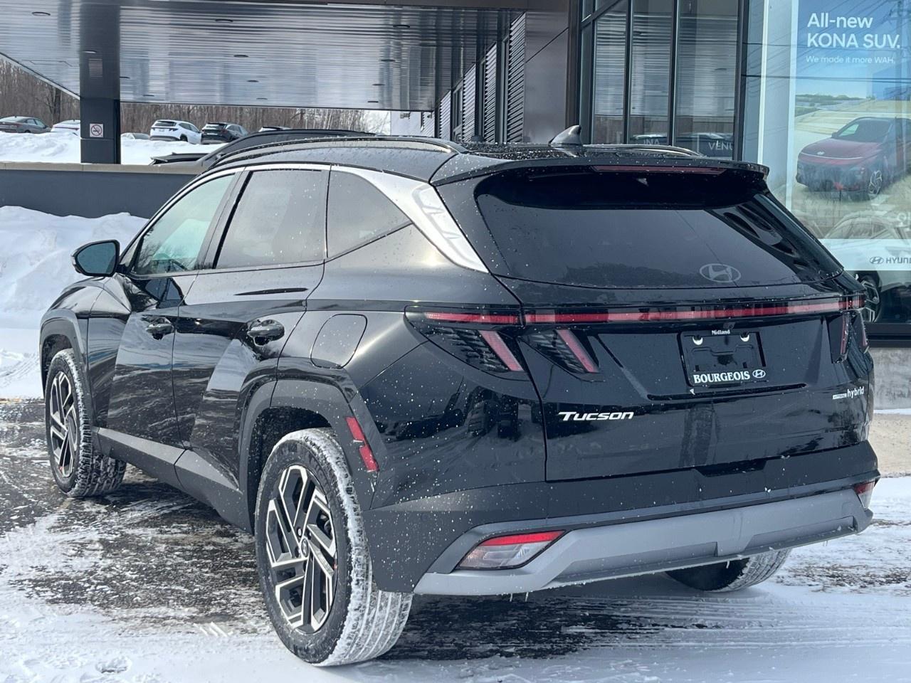 2026 Hyundai Tucson Hybrid Ultimate AWD Photo4