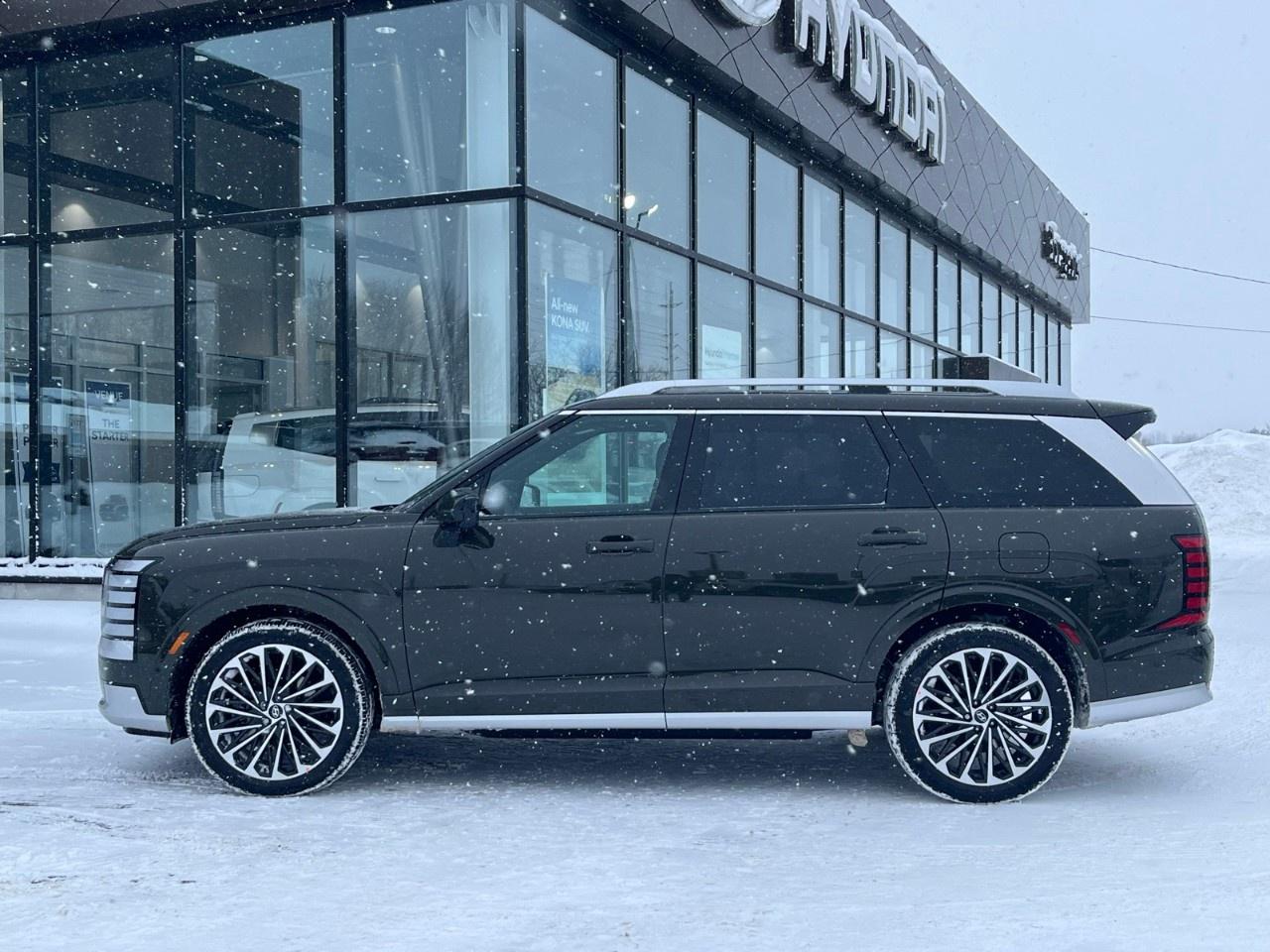 2026 Hyundai PALISADE Hybrid Ultimate Calligraphy AWD Photo2