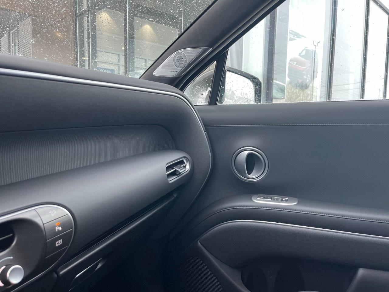 2026 Hyundai PALISADE Hybrid Ultimate Calligraphy AWD Photo