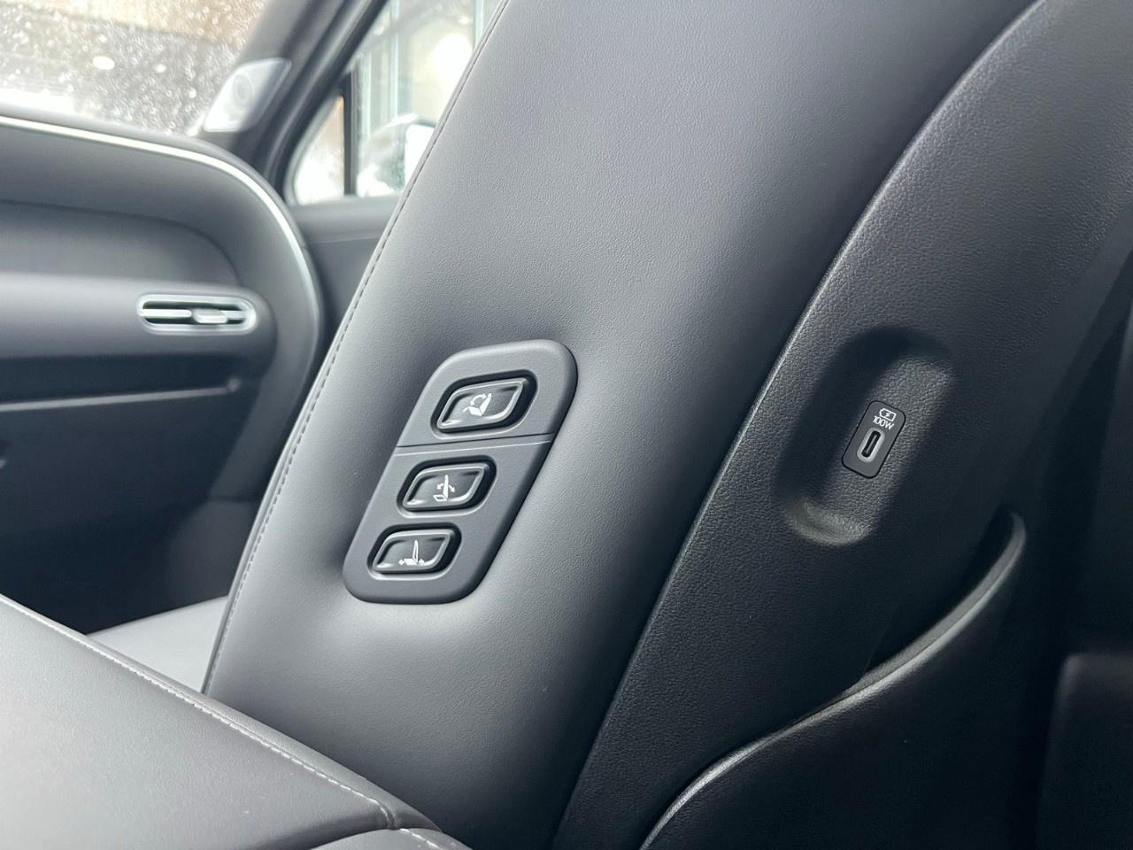 2026 Hyundai PALISADE Hybrid Ultimate Calligraphy AWD Photo