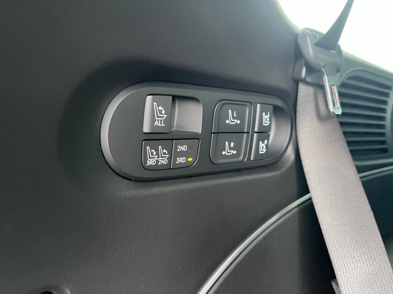 2026 Hyundai PALISADE Hybrid Ultimate Calligraphy AWD Photo