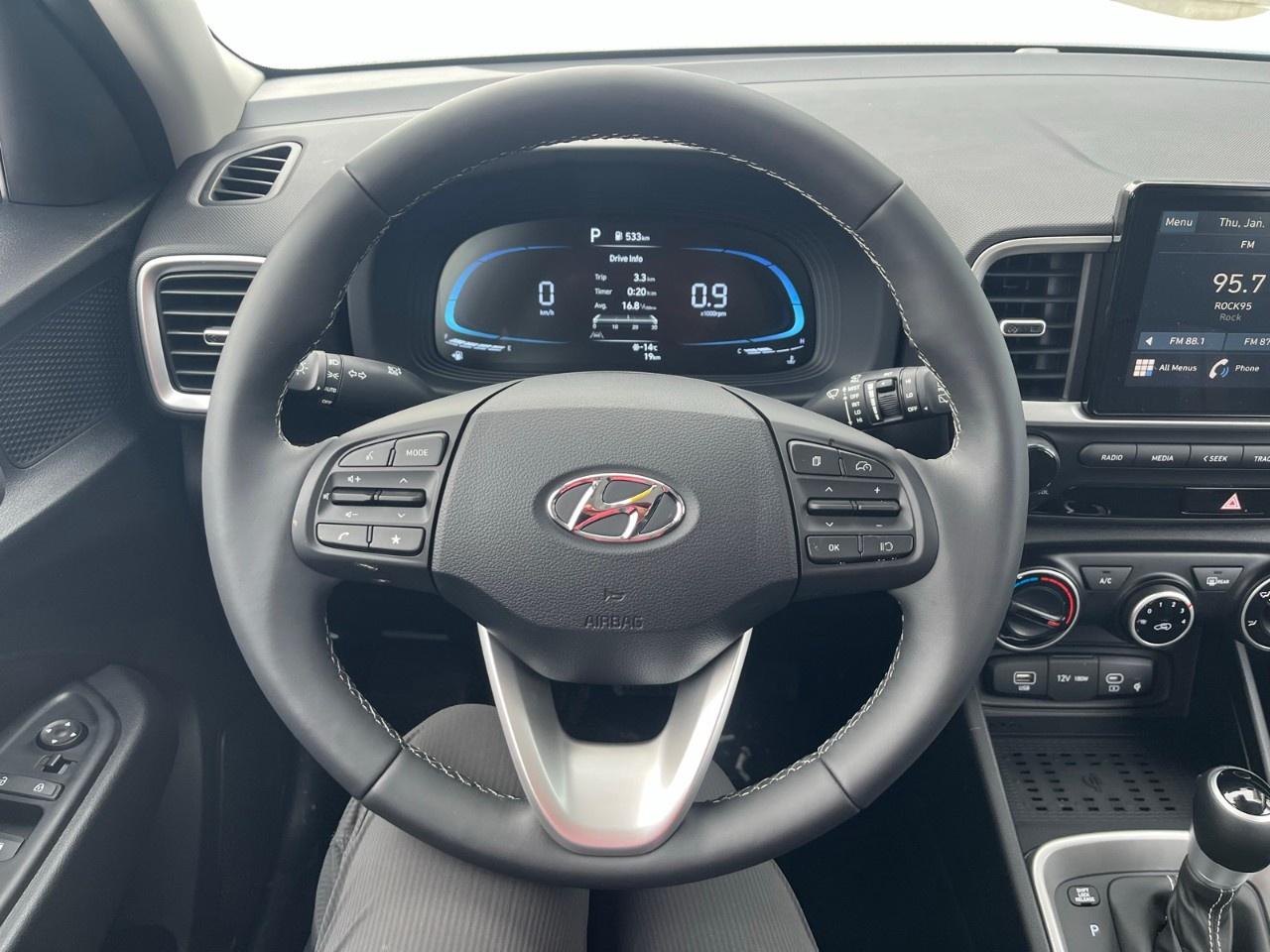 2026 Hyundai Venue Preferred IVT Photo