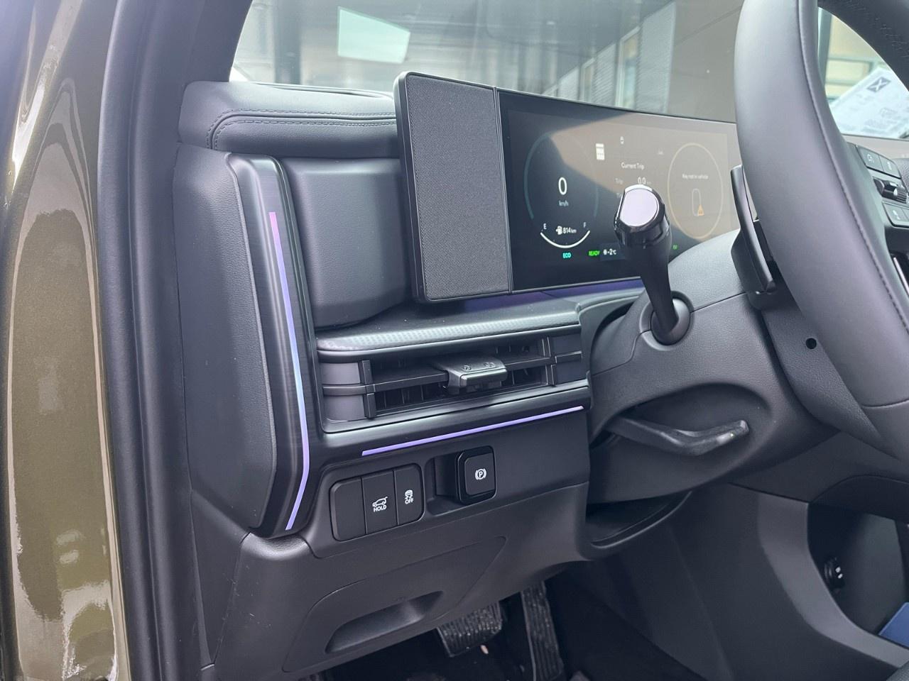 2026 Hyundai Santa Fe Hybrid Ultimate Calligraphy AWD Photo