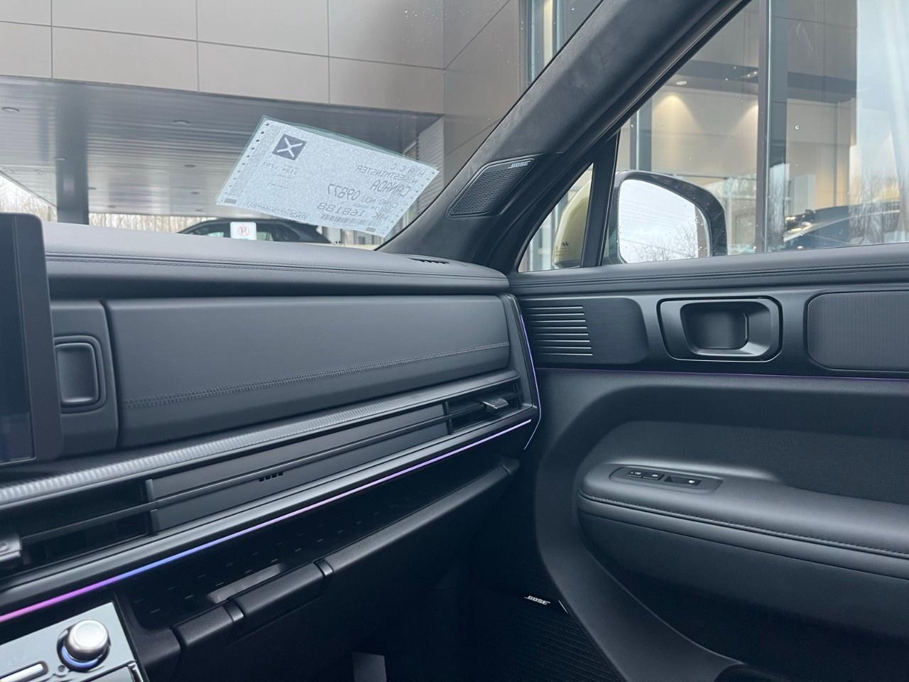 2026 Hyundai Santa Fe Hybrid Ultimate Calligraphy AWD Photo