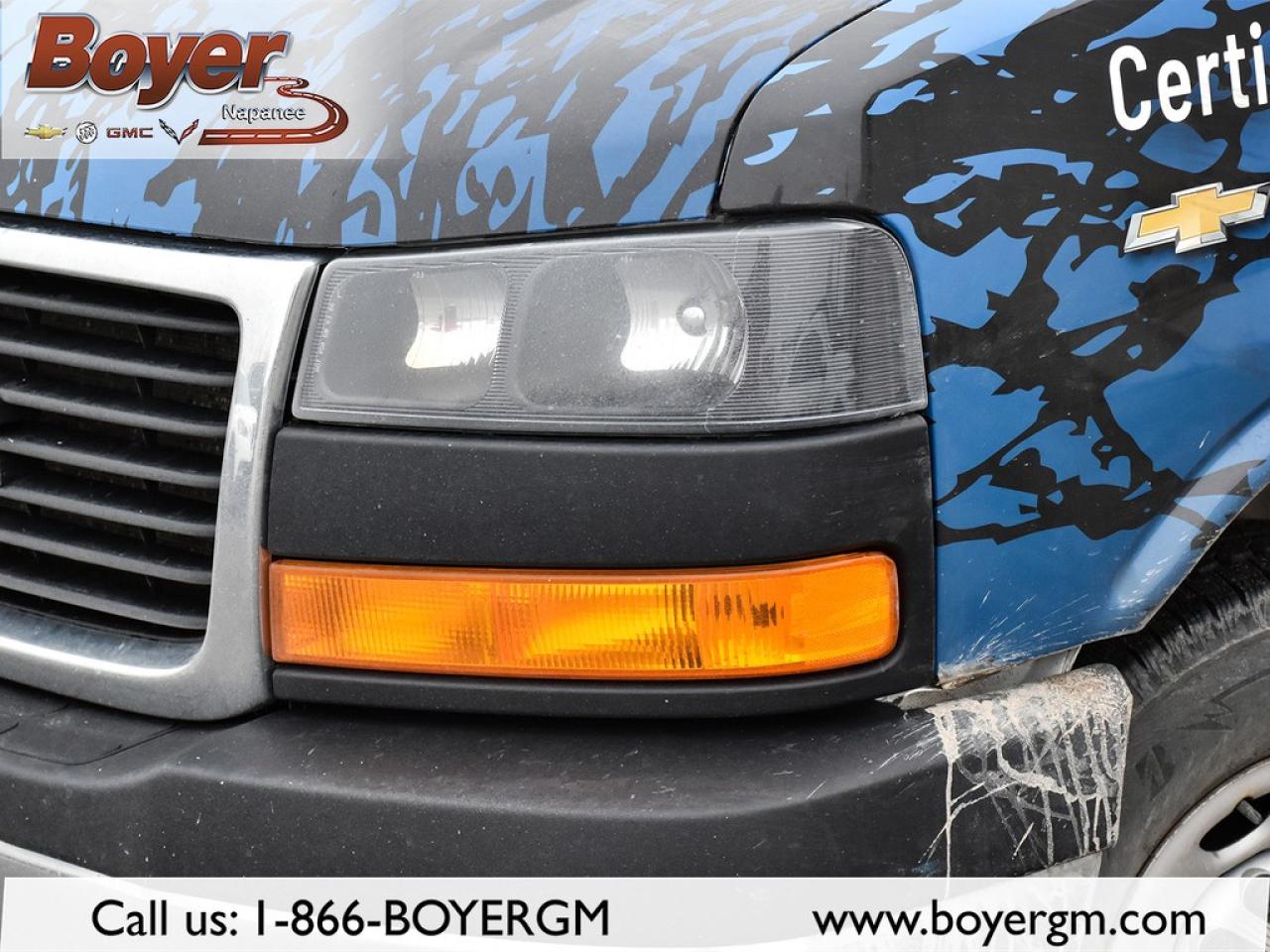 2022 GMC Savana Cargo Van 2500 Extended Wheelbase Rear-Wheel Drive Photo