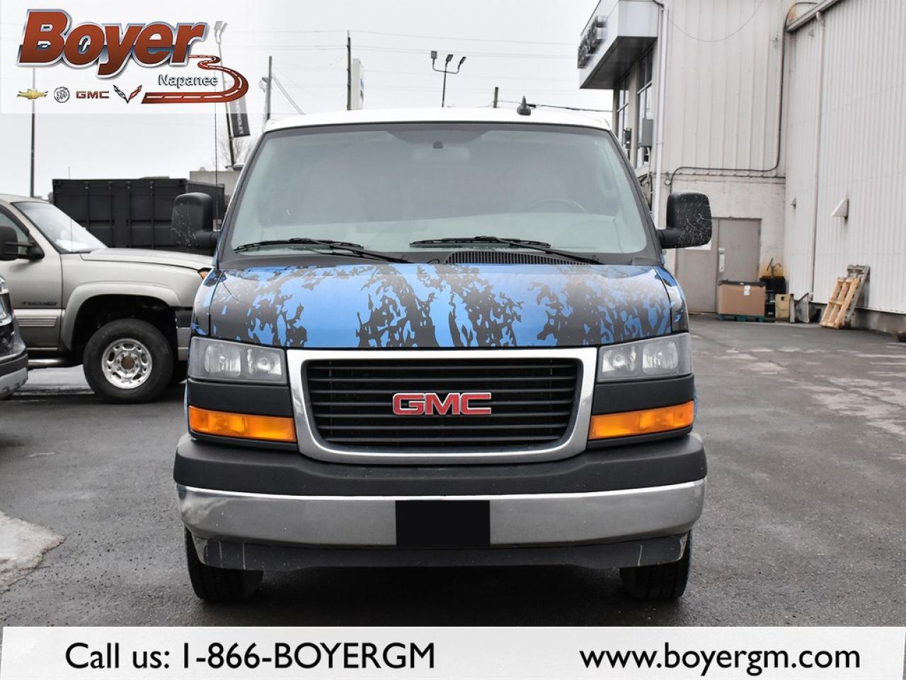 2022 GMC Savana Cargo Van 2500 Extended Wheelbase Rear-Wheel Drive Photo2