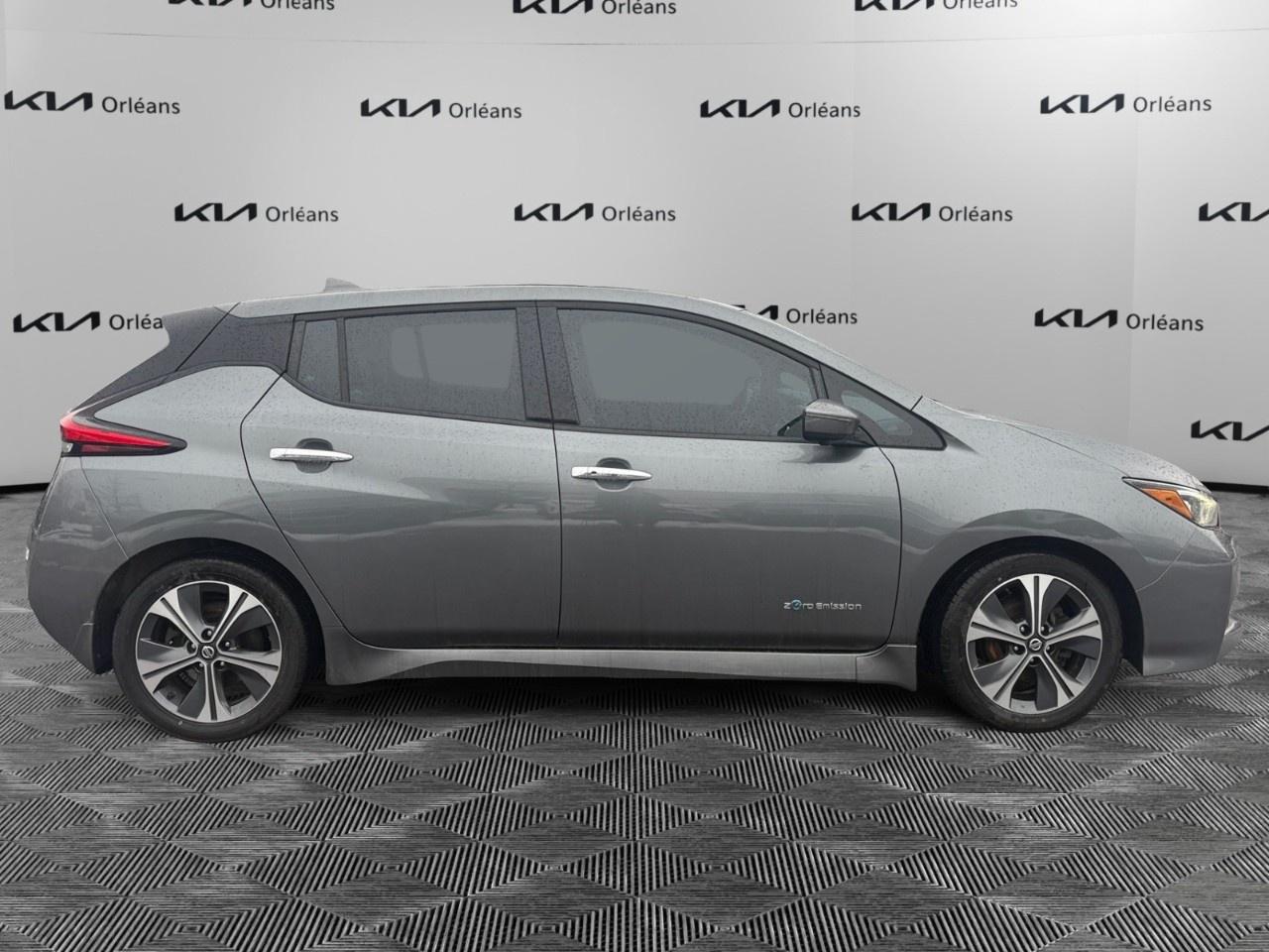 2018 Nissan Leaf SL Hatchback Photo