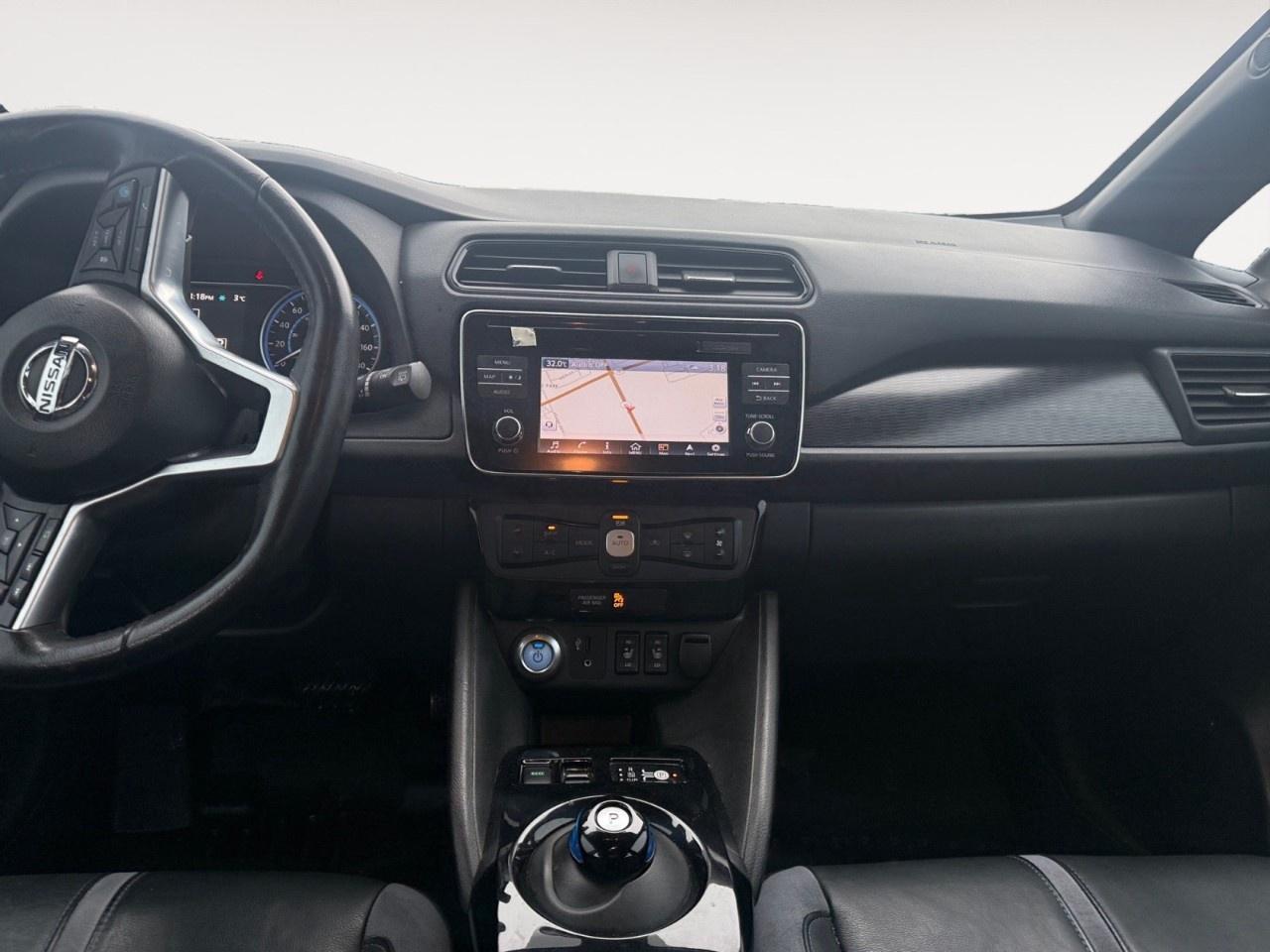 2018 Nissan Leaf SL Hatchback Photo