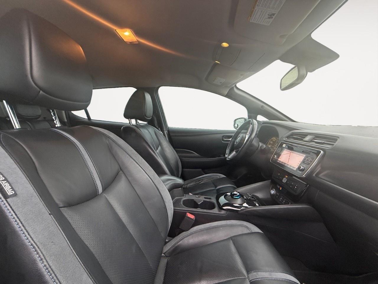 2018 Nissan Leaf SL Hatchback Photo