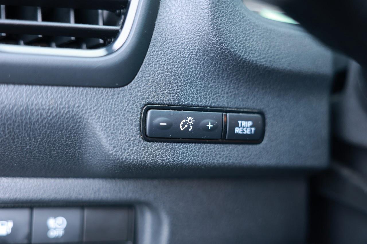 2018 Nissan Leaf SL Hatchback Photo