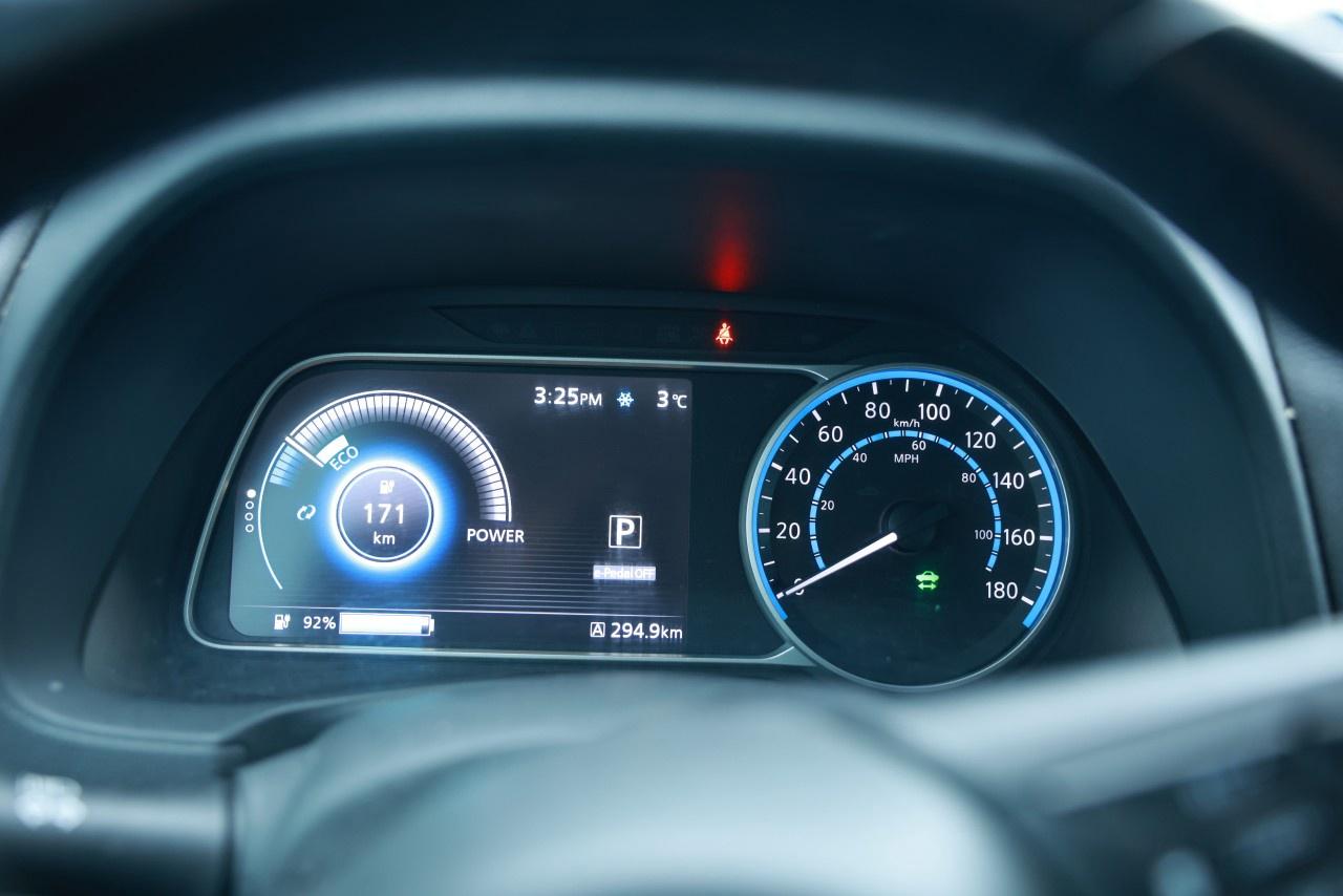 2018 Nissan Leaf SL Hatchback Photo