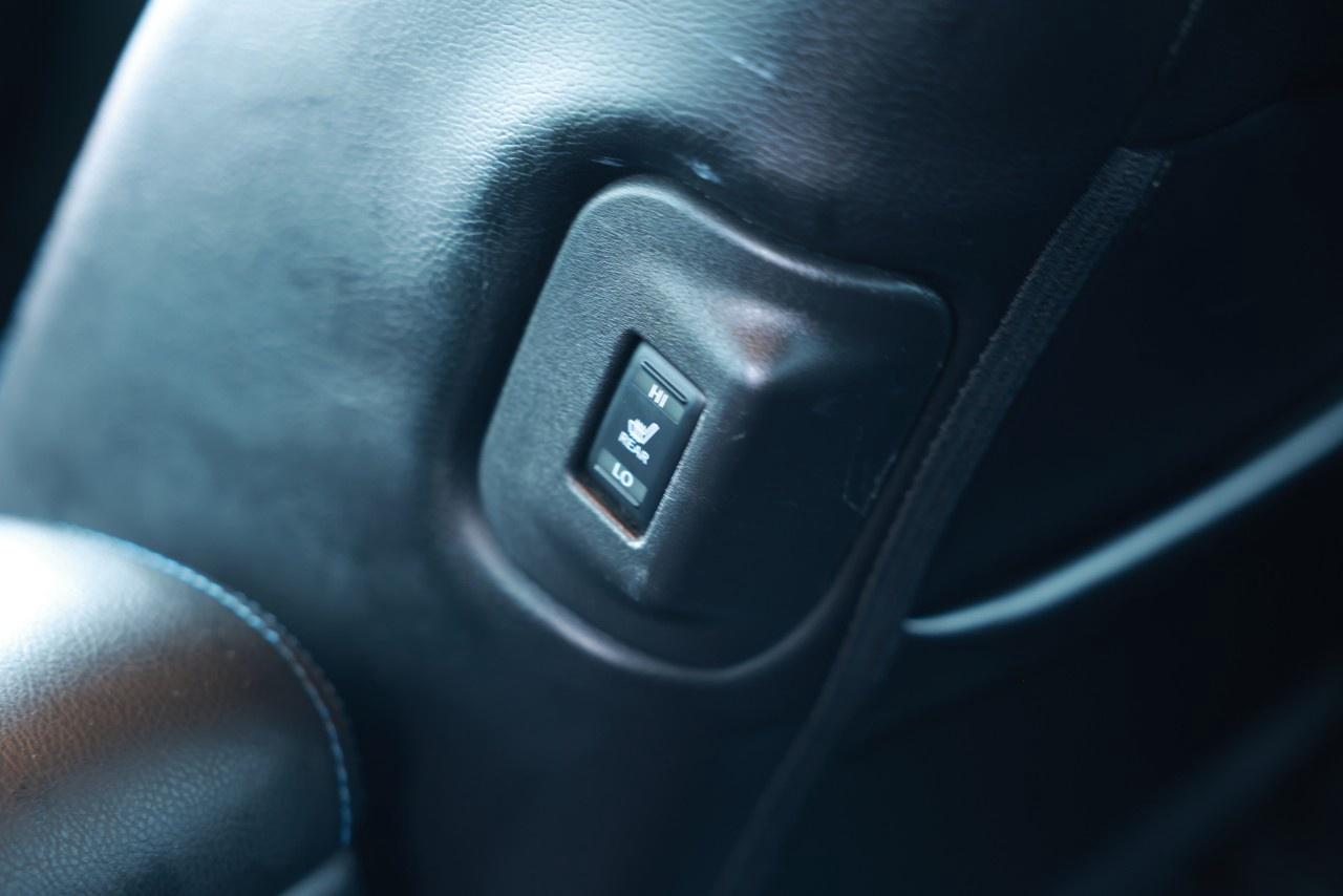 2018 Nissan Leaf SL Hatchback Photo