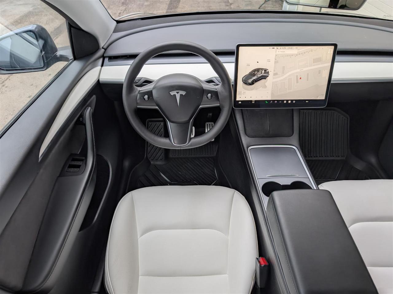 2022 Tesla Model Y PERFORMANCE AWD - WHITE INTERIOR - DUAL MOTOR Photo