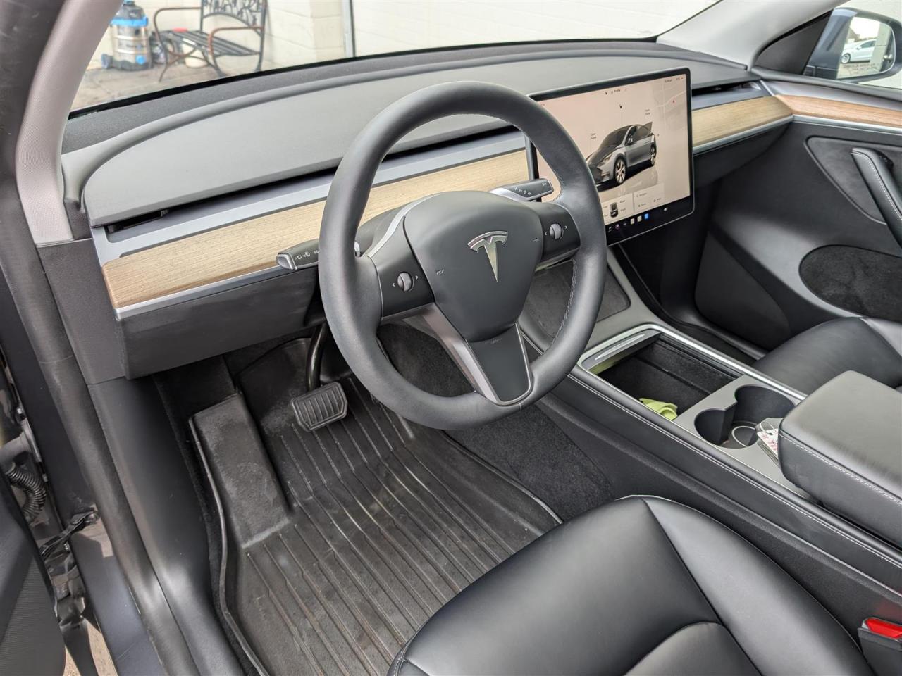 2023 Tesla Model Y STANDARD