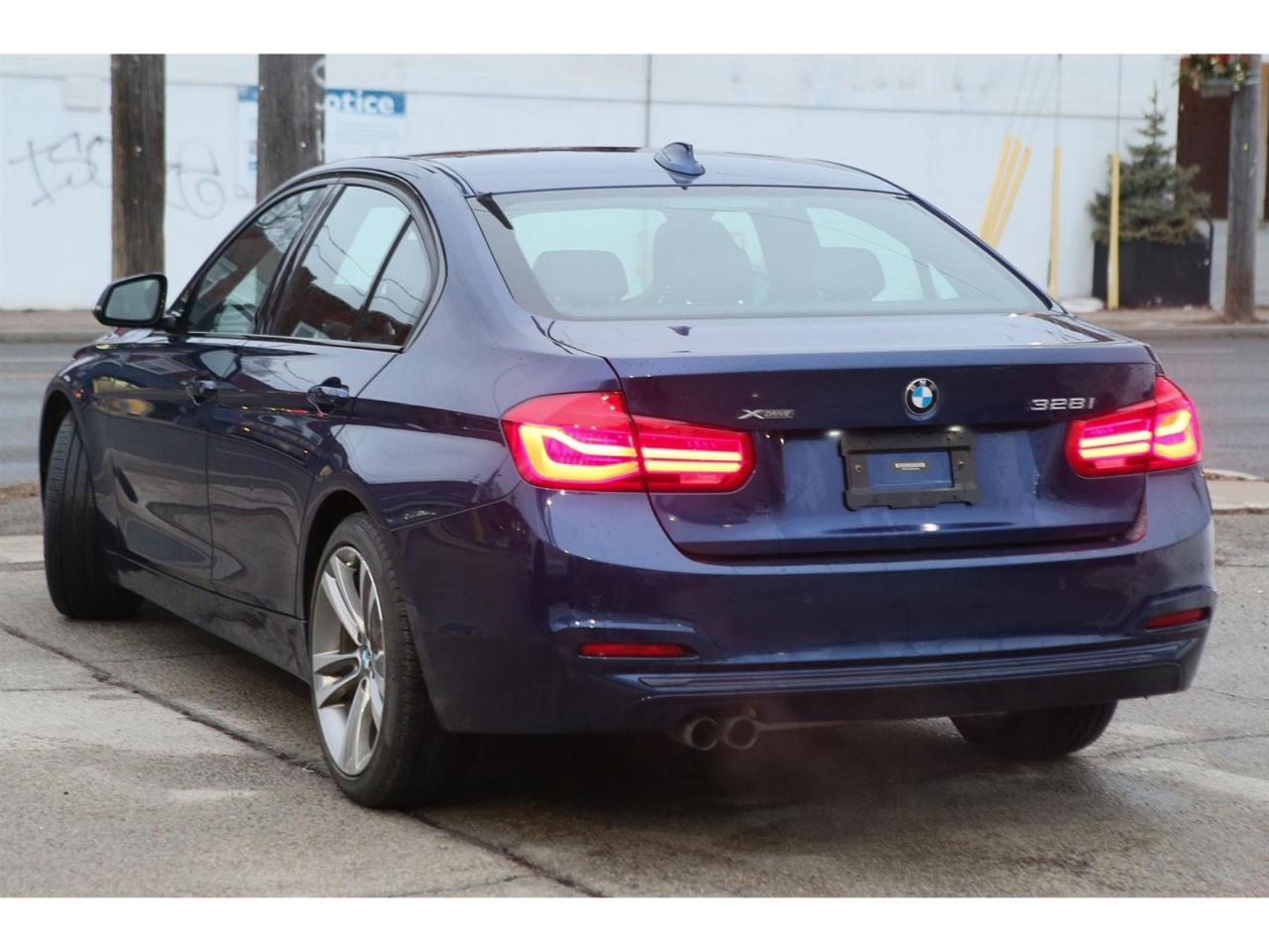 2016 BMW 328xi 328i xDrive Sedan | Premium package | Navigation | Photo4