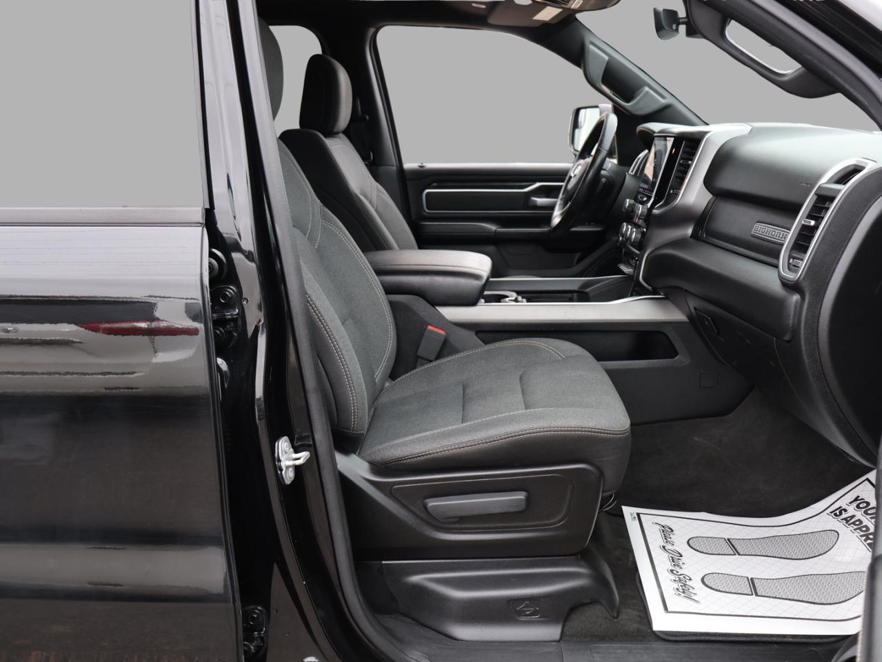 2019 RAM 1500 BIG HORN HEMI 4WD CERTIFIED *ACCIDENT FREE*DODGE MAINTAIN* CAMERA NAV BLUETOOTH HEATED SEATS CRUISE ALLOYS Photo