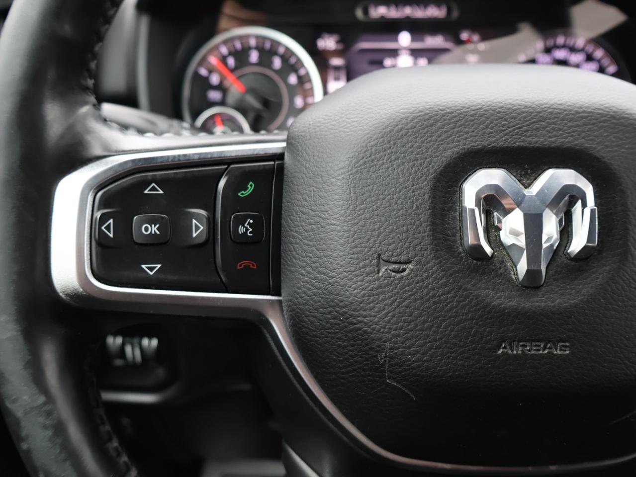 2019 RAM 1500 BIG HORN HEMI 4WD CERTIFIED *ACCIDENT FREE*DODGE MAINTAIN* CAMERA NAV BLUETOOTH HEATED SEATS CRUISE ALLOYS Photo