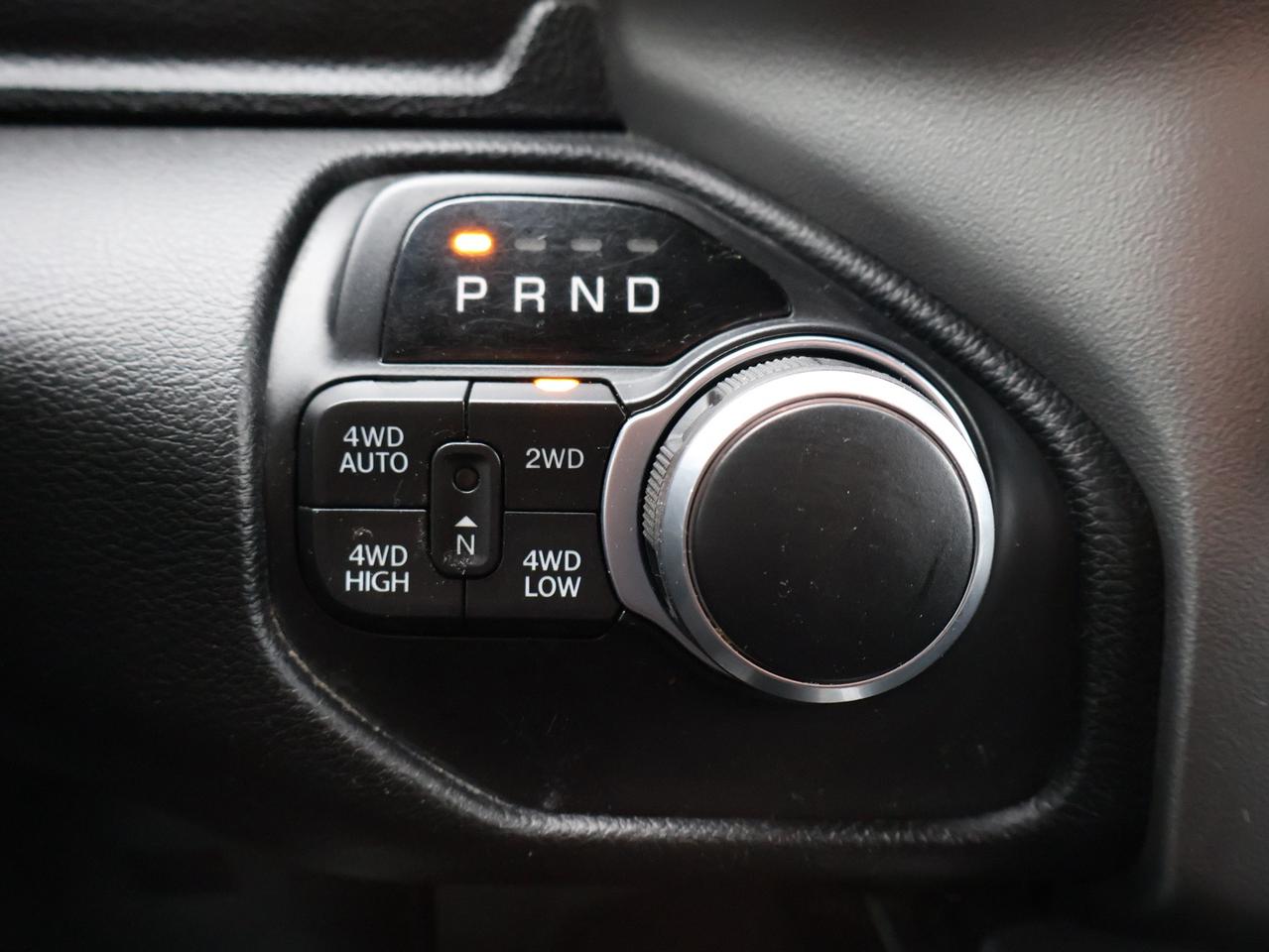 2019 RAM 1500 BIG HORN HEMI 4WD CERTIFIED *ACCIDENT FREE*DODGE MAINTAIN* CAMERA NAV BLUETOOTH HEATED SEATS CRUISE ALLOYS Photo