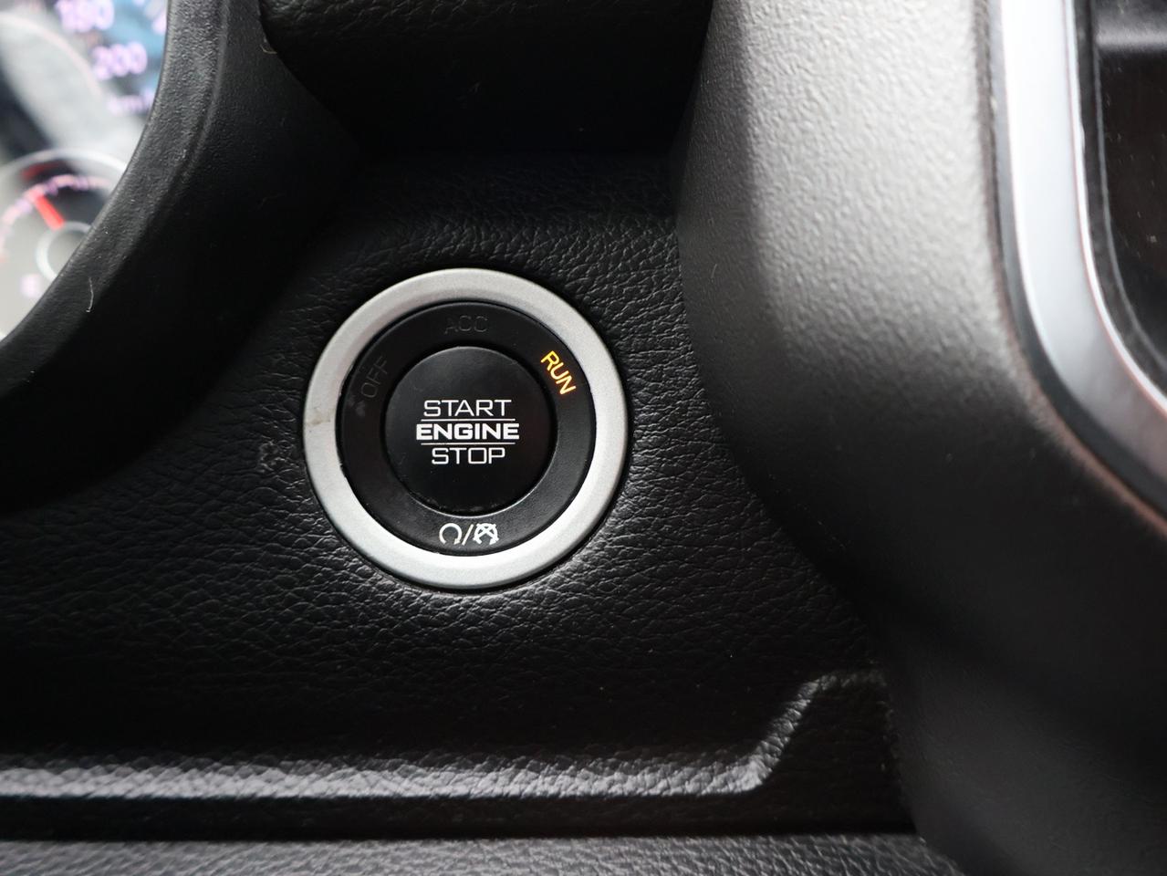 2019 RAM 1500 BIG HORN HEMI 4WD CERTIFIED *ACCIDENT FREE*DODGE MAINTAIN* CAMERA NAV BLUETOOTH HEATED SEATS CRUISE ALLOYS Photo