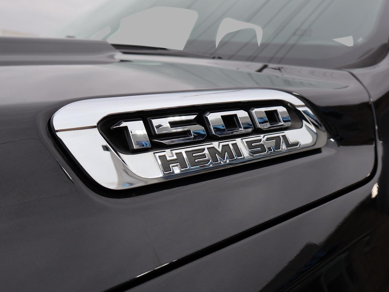 2019 RAM 1500 BIG HORN HEMI 4WD CERTIFIED *ACCIDENT FREE*DODGE MAINTAIN* CAMERA NAV BLUETOOTH HEATED SEATS CRUISE ALLOYS Photo