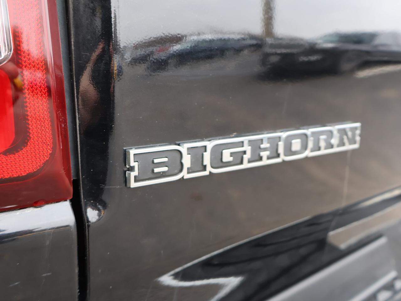 2019 RAM 1500 BIG HORN HEMI 4WD CERTIFIED *ACCIDENT FREE*DODGE MAINTAIN* CAMERA NAV BLUETOOTH HEATED SEATS CRUISE ALLOYS Photo