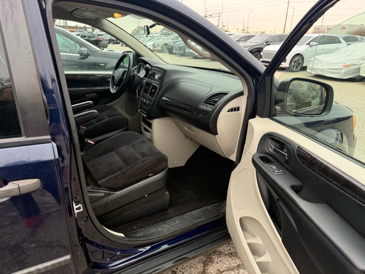 2015 Dodge Grand Caravan 4dr Wgn Canada Value Package Photo