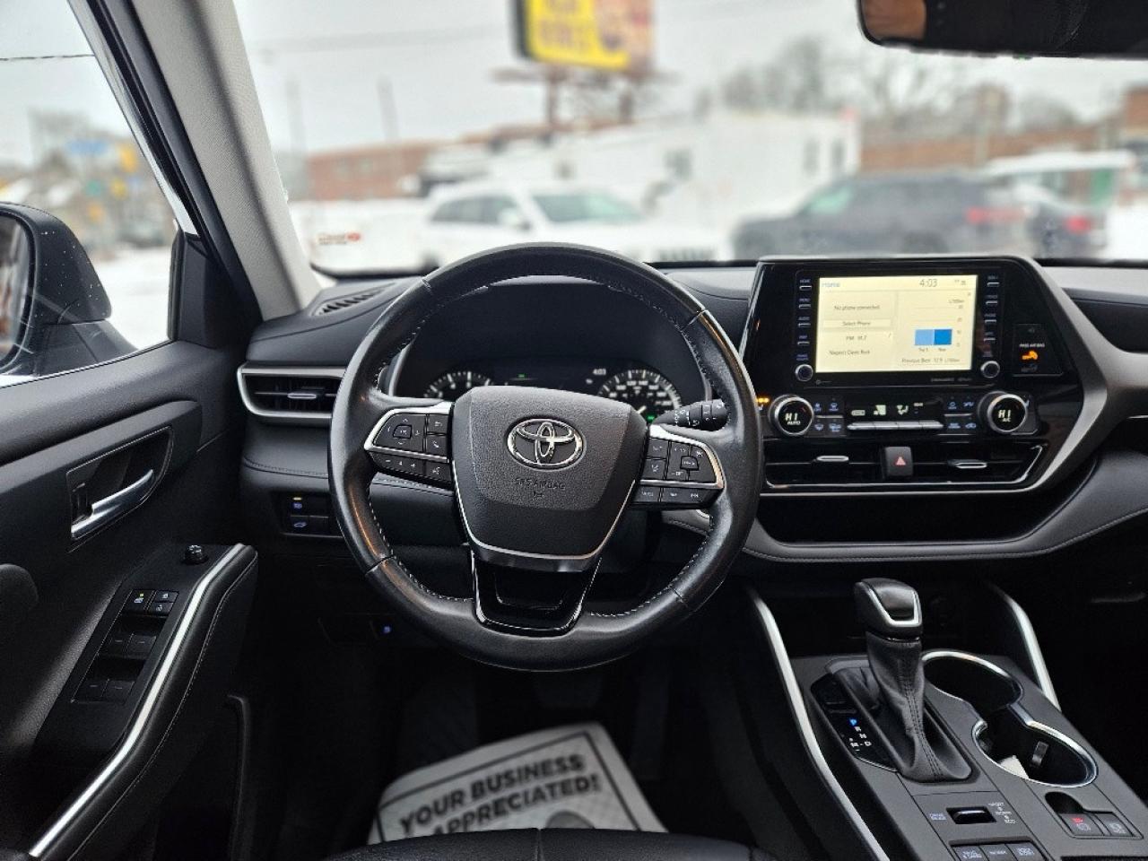 2020 Toyota Highlander XLE AWD-7 PASSENGER-LEATHER-SUNROOF Photo