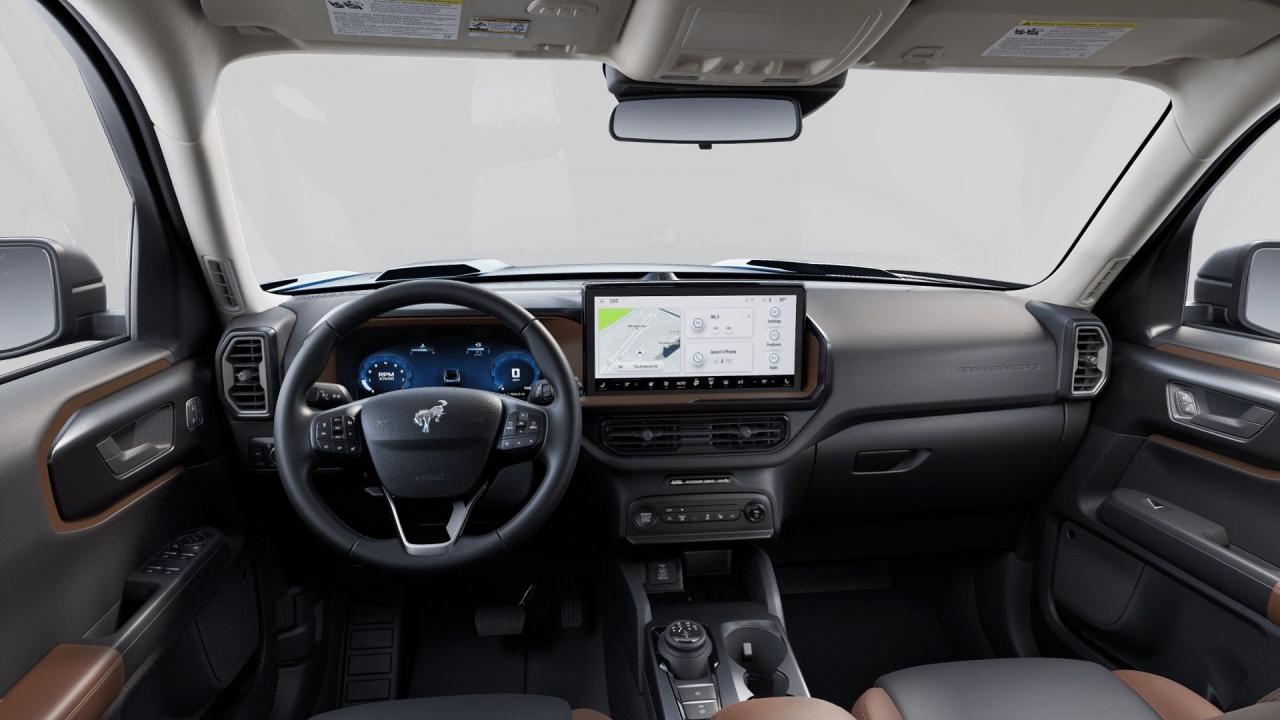 2025 Ford Bronco Sport OUTER BANKS, 360 CAMERA, NAVIGATION, MOONROOF Photo