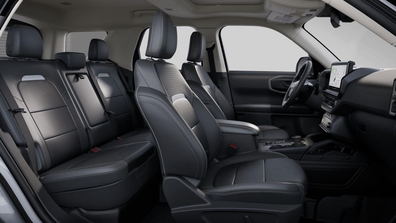 2025 Ford Bronco Sport BADLANDS, MOONROOF, NAVIGATION, TERRAIN MANAGEMENT Photo