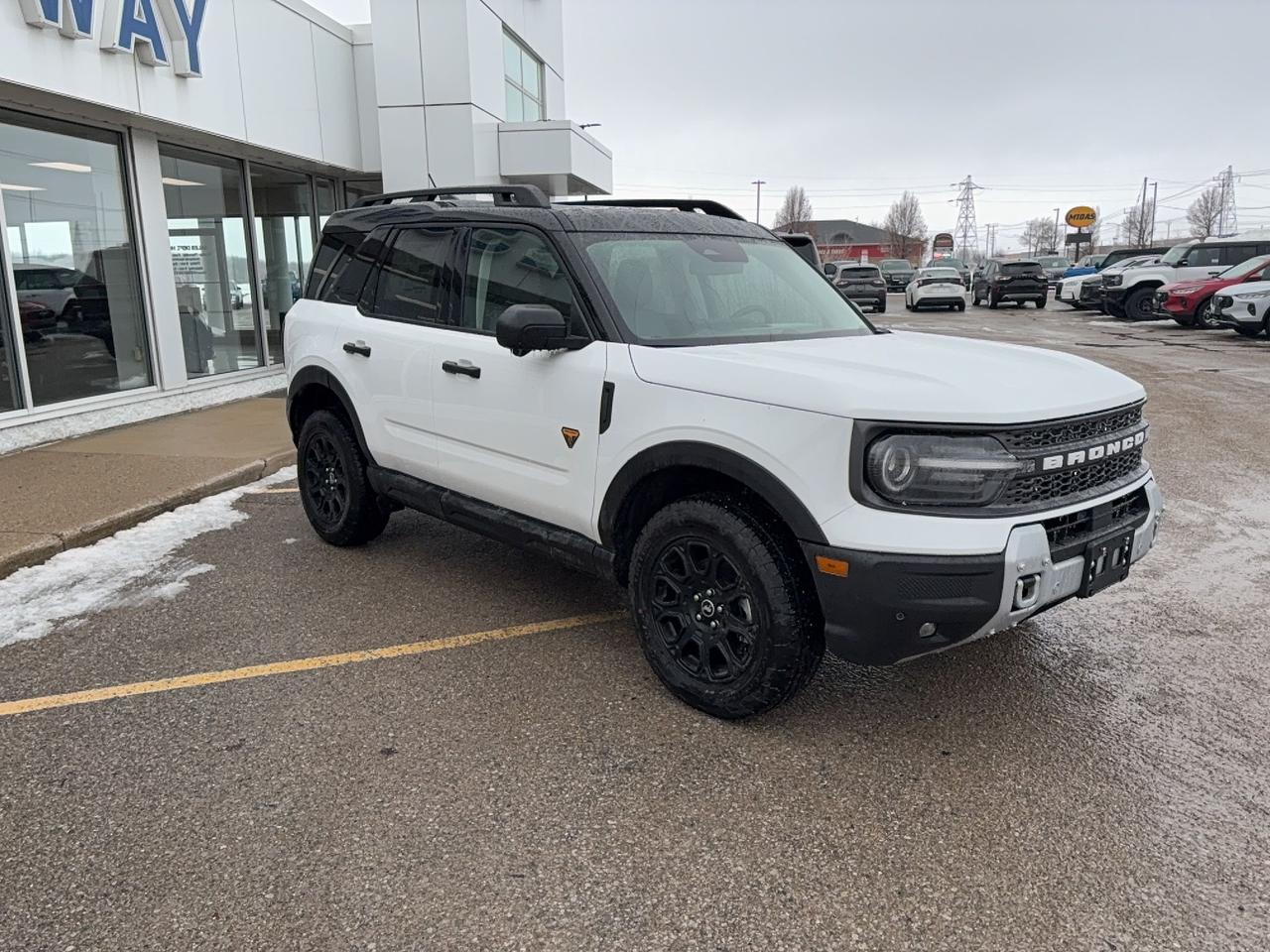 2025 Ford Bronco Sport BADLANDS, MOONROOF, NAVIGATION, TERRAIN MANAGEMENT Photo2