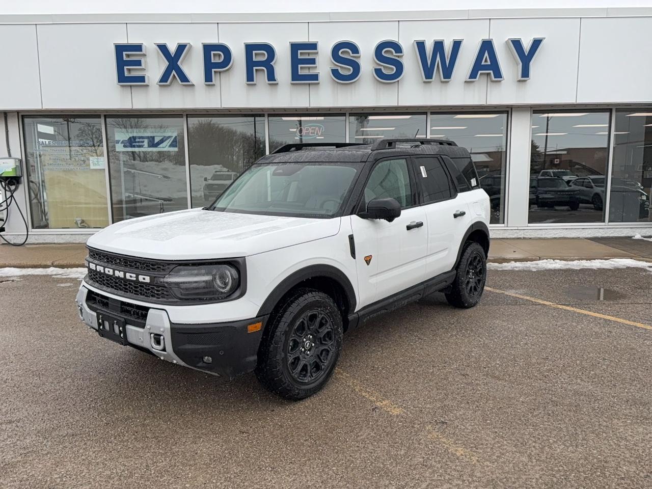 2025 Ford Bronco Sport BADLANDS, MOONROOF, NAVIGATION, TERRAIN MANAGEMENT Photo
