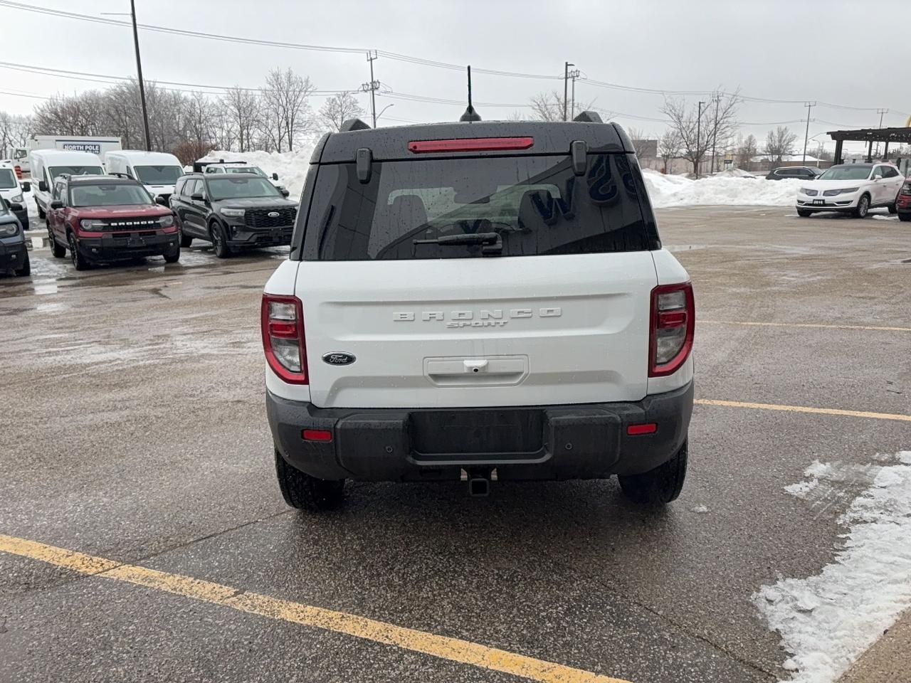 2025 Ford Bronco Sport BADLANDS, MOONROOF, NAVIGATION, TERRAIN MANAGEMENT Photo