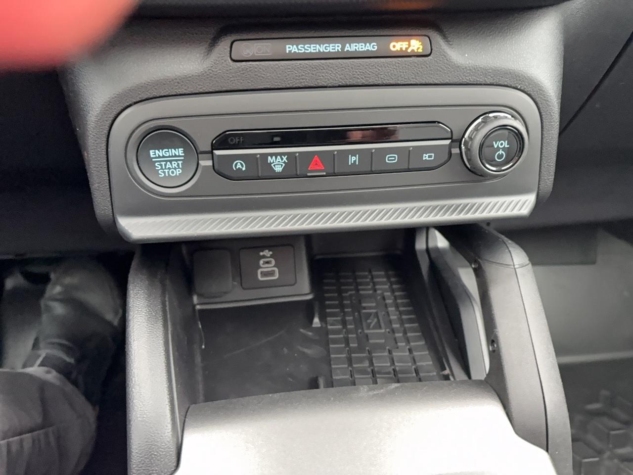 2025 Ford Bronco Sport BADLANDS, MOONROOF, NAVIGATION, TERRAIN MANAGEMENT Photo