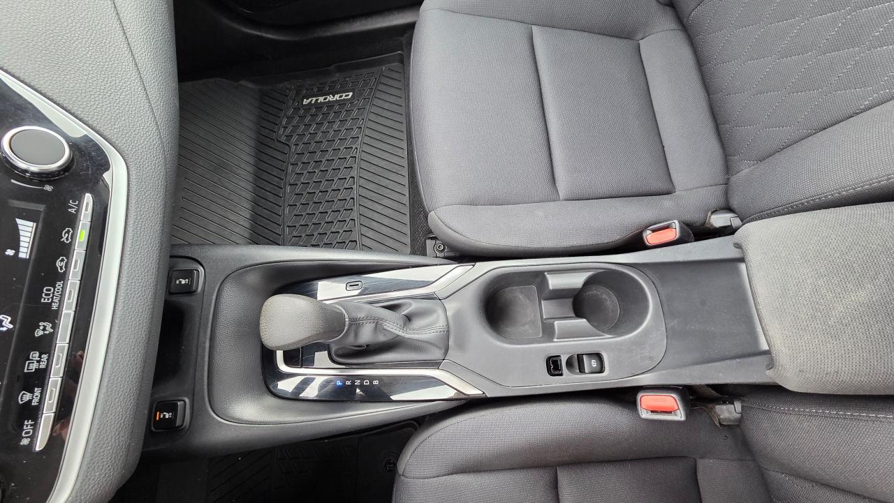 2024 Toyota Corolla LE Photo