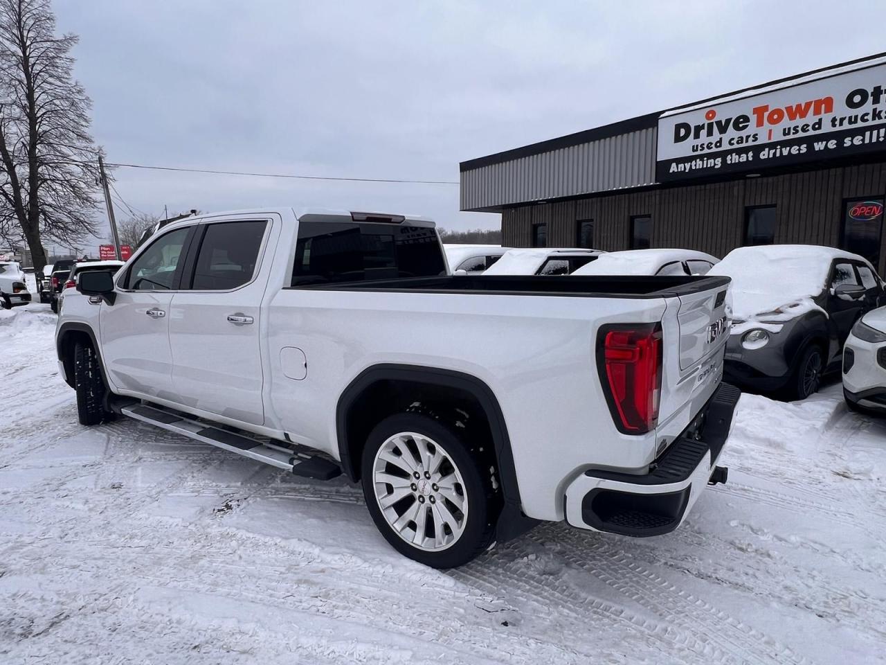 2020 GMC Sierra 1500 Denali Photo2
