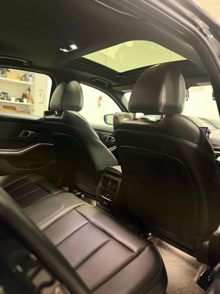 2024 BMW 3 Series 330i xDrive Photo