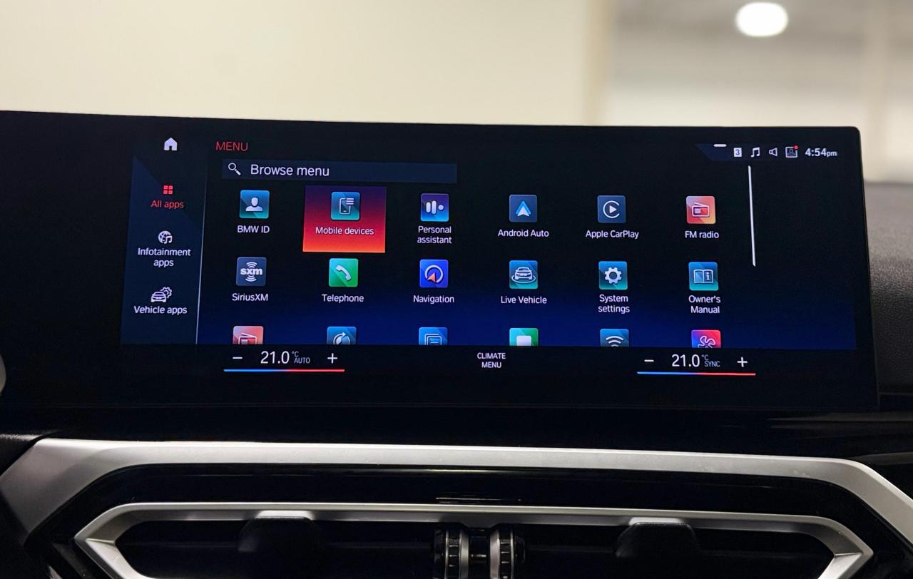 2024 BMW 3 Series 330i xDrive Photo