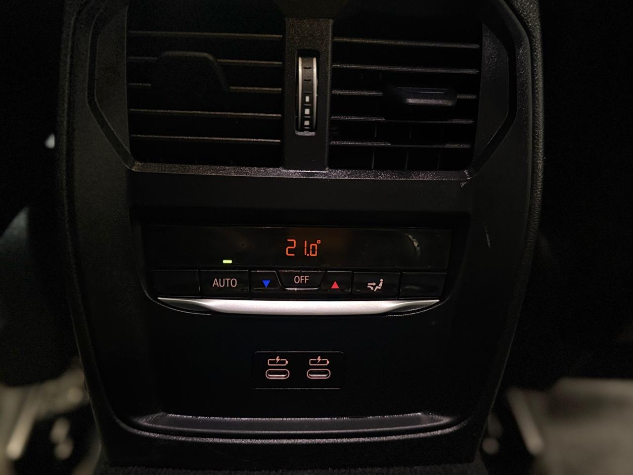 2024 BMW 3 Series 330i xDrive Photo