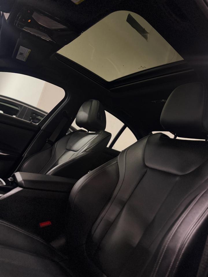 2024 BMW 3 Series 330i xDrive Photo