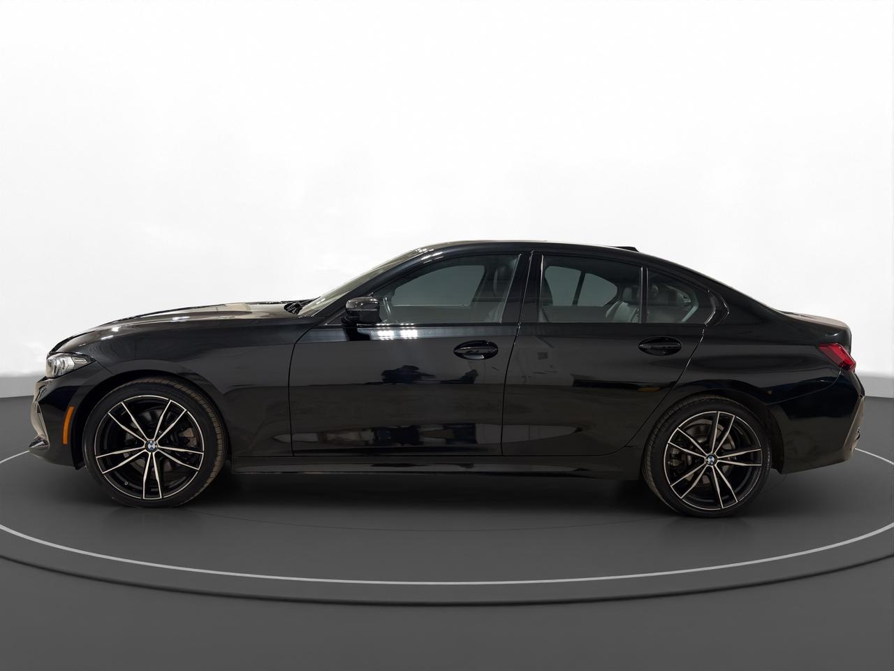 2024 BMW 3 Series 330i xDrive Photo3