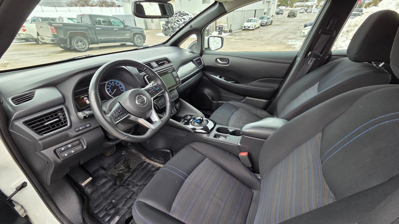 2019 Nissan Leaf S Photo4