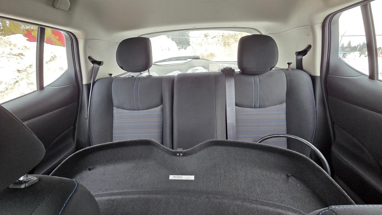 2019 Nissan Leaf S Photo