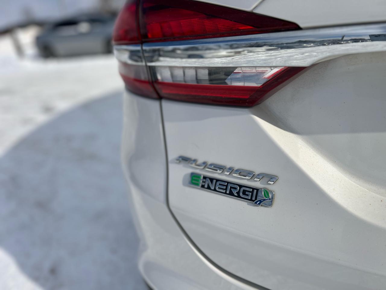 2017 Ford Fusion Energi Titanium AWD 89km Photo