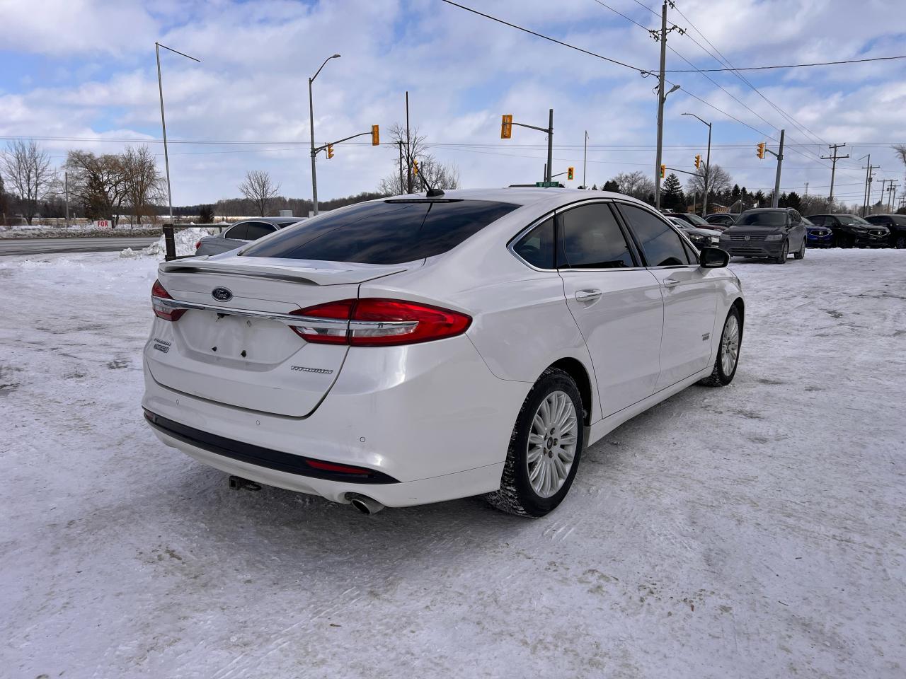 2017 Ford Fusion Energi Titanium AWD 89km Photo