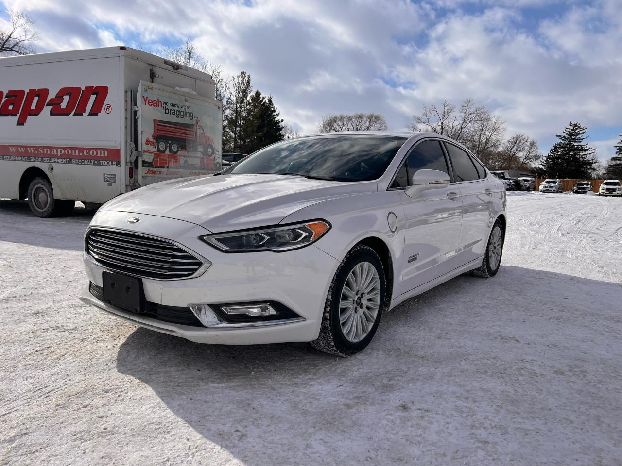 2017 Ford Fusion Energi Titanium AWD 89km Photo