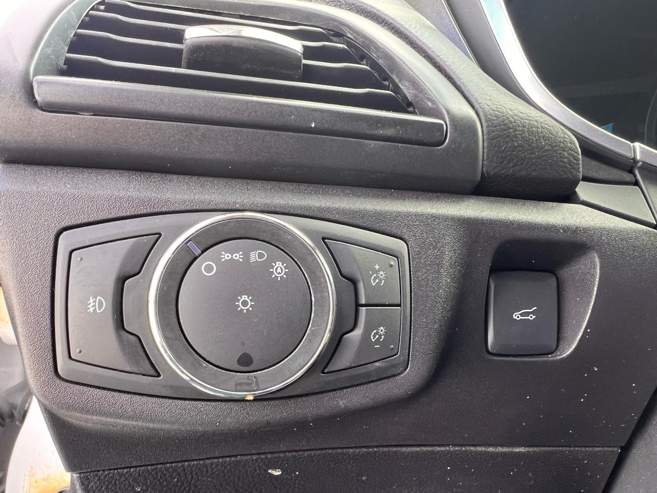 2017 Ford Fusion Energi Titanium AWD 89km Photo