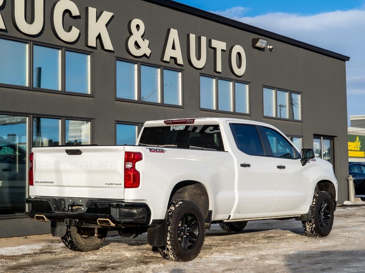2023 Chevrolet Silverado 1500 Custom Trail Boss Photo26